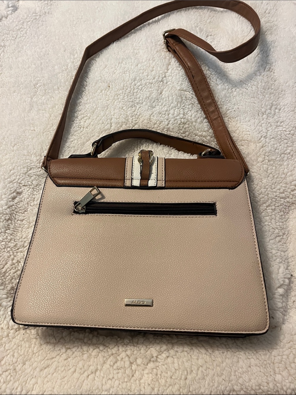ALDO - Picture 3 of 4